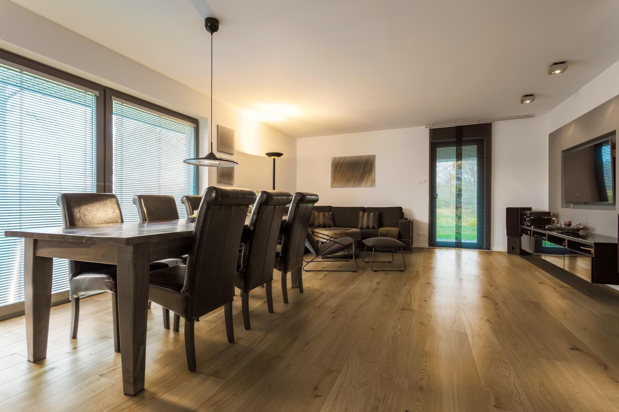 OAK RUSTIC